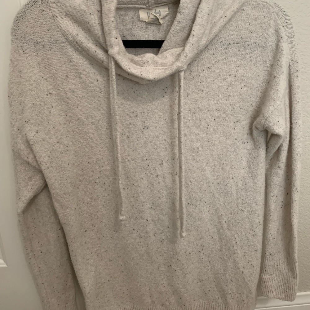 Kaisley womens sweater
